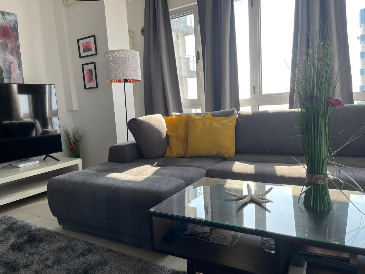 Apartment Happiness By Nicole Jutka, Visual Artist Olimp Dış mekan fotoğraf